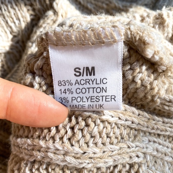 🐑 OATMEAL CABLE KNIT CROPPED KNIT TURTLENECK JUMPER! - Picture 8 of 10